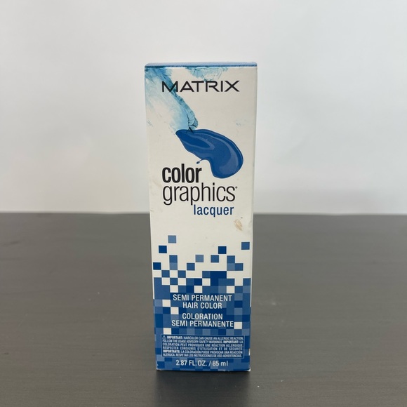 MATRIX COLOR GRAPHICS LACQUER
SEMI- Permanent
Professional Hair Dye - Picture 1 of 3